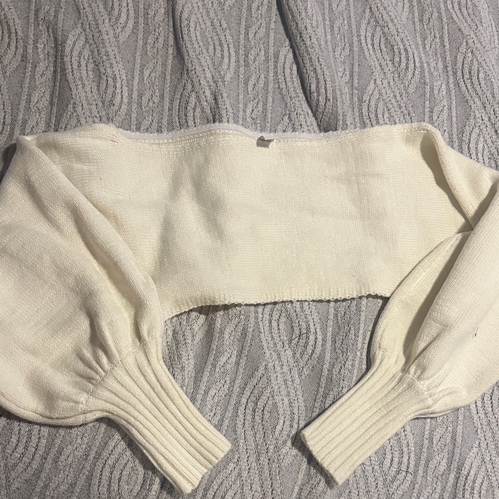 SALE Nwot Off the shoulder Elegant Cream Women's Sweater